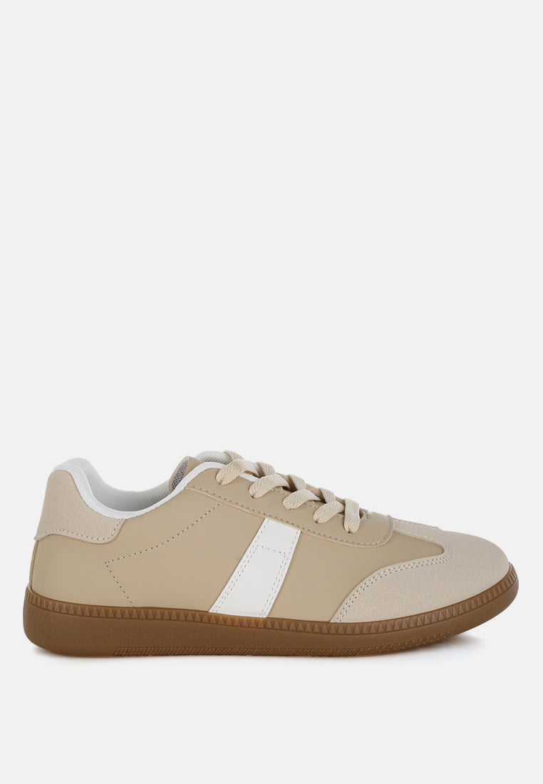 Crossover Classic Lace-Up Flatform Sneaker-5