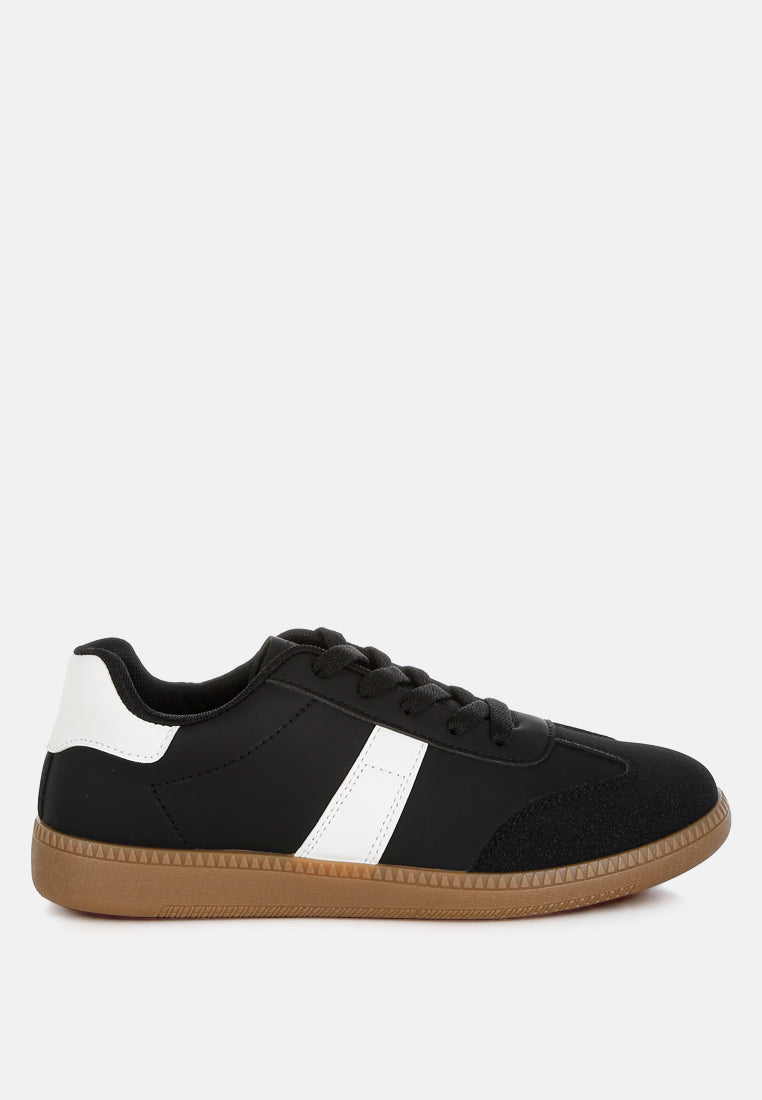 Crossover Classic Lace-Up Flatform Sneaker-1